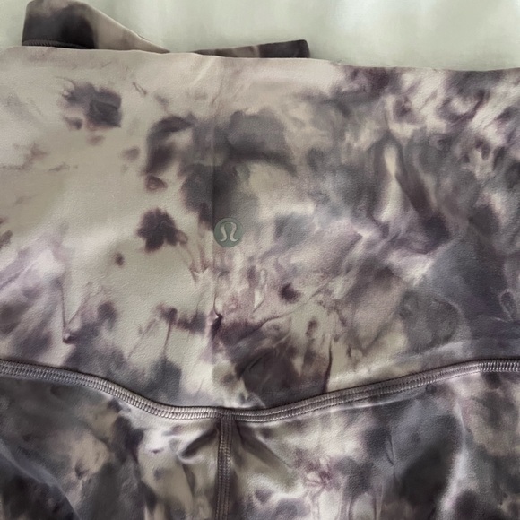 Lululemon Align Crossover Leggings 28” - Picture 4 of 5